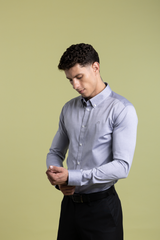 The Urban Essential Grey Non-Iron Oxford Shirt with Sleek Texture, Slim Fit